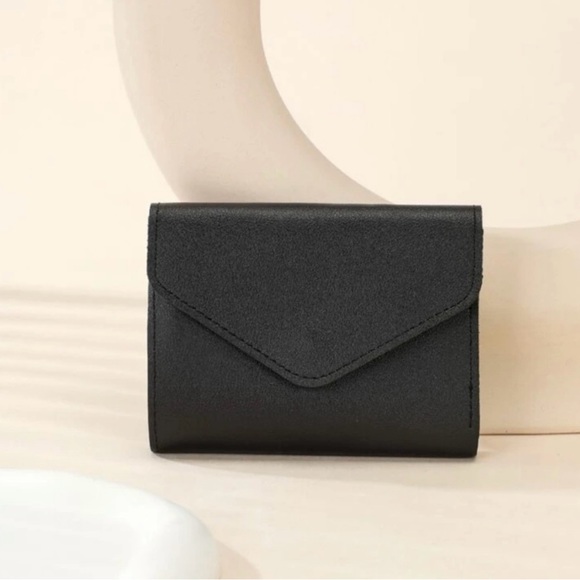 Black Envelope Wallet - Picture 1 of 3